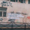 Graffiti in French about students, Covid-19 and suicide 