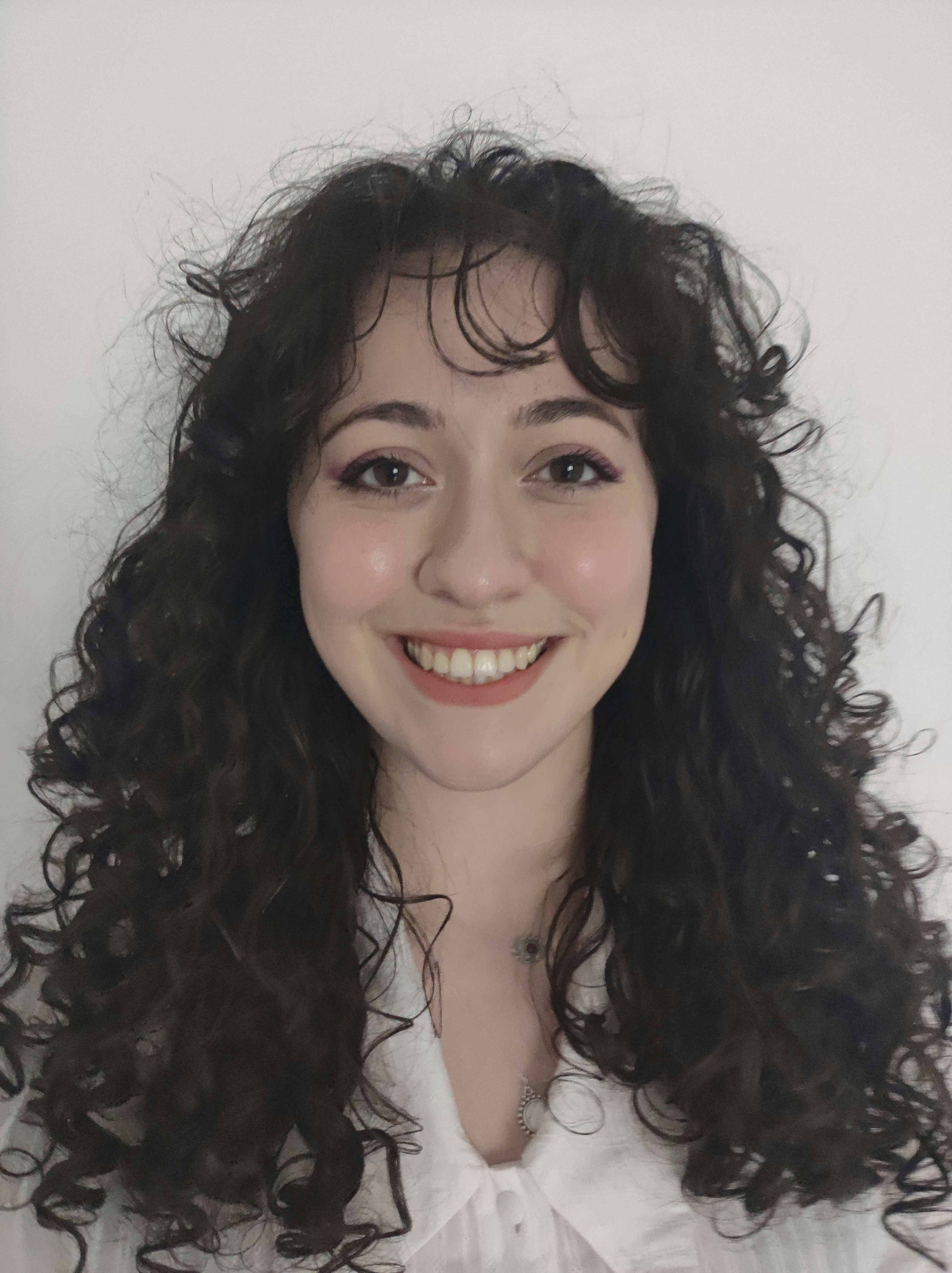 Headshot of Larissa Rosales